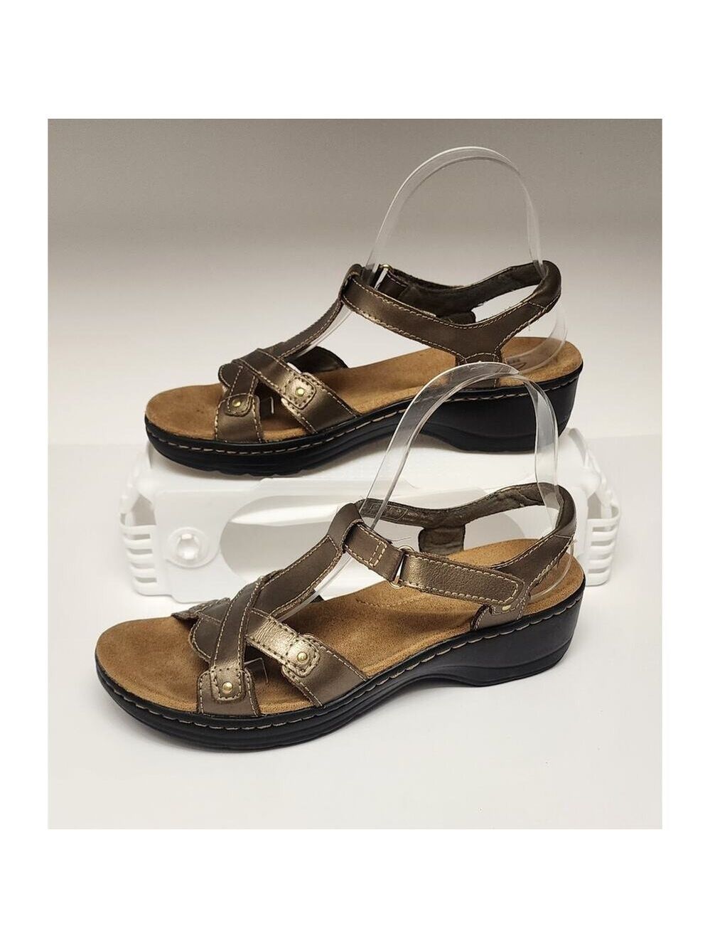 Clarks Collection Hayla Flute PewterGold Leather Sandal Wedge Size US 7M